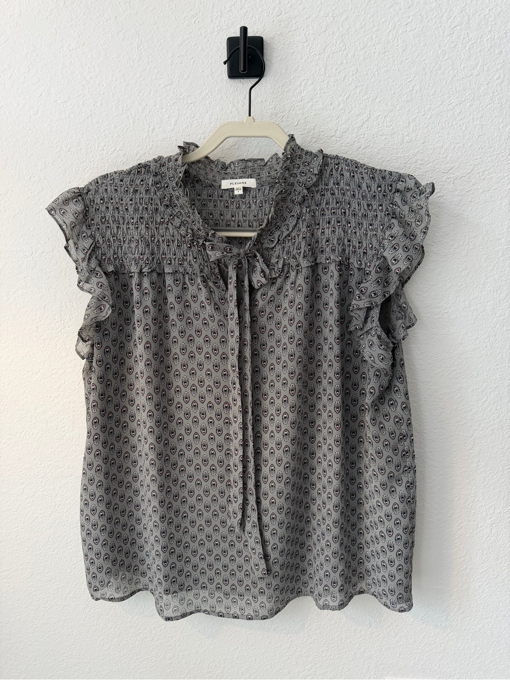 Pleione Gray Printed Smocked Ruffle Tie-Neck Blouse